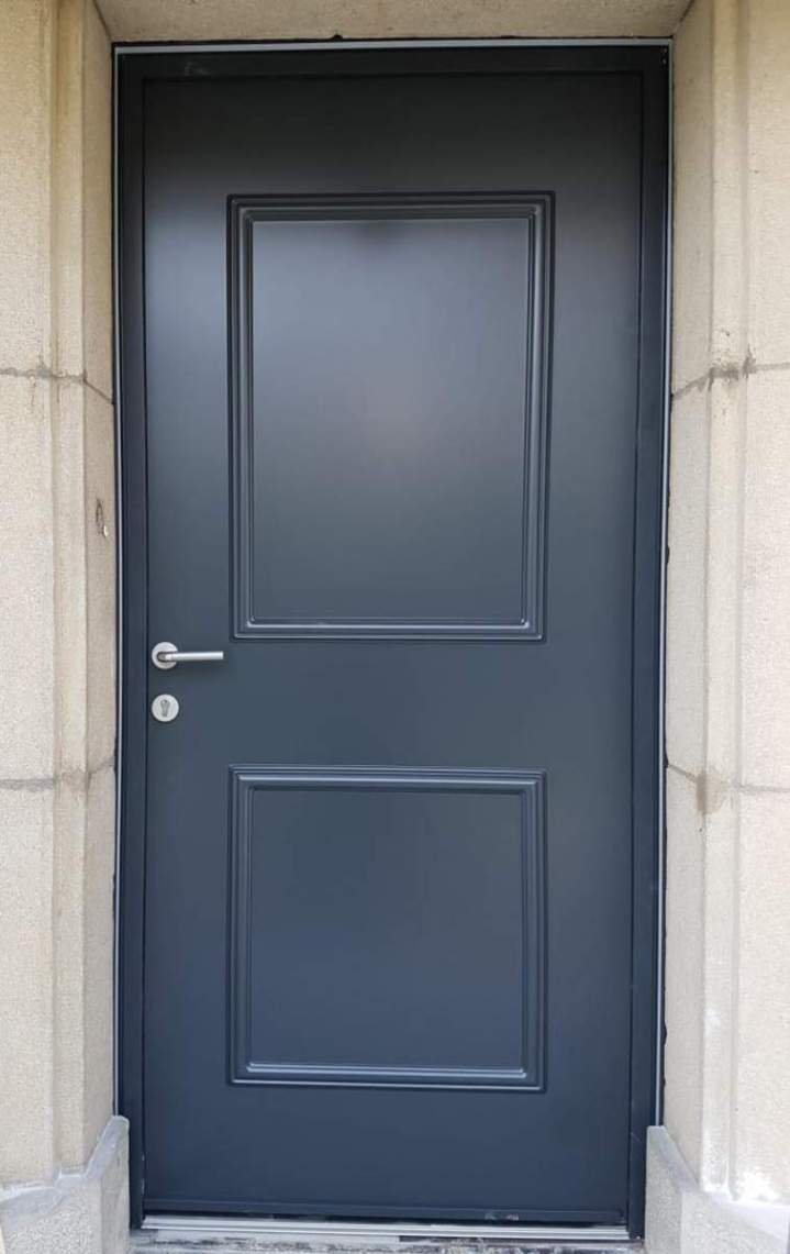 Porte en PVC Annemasse