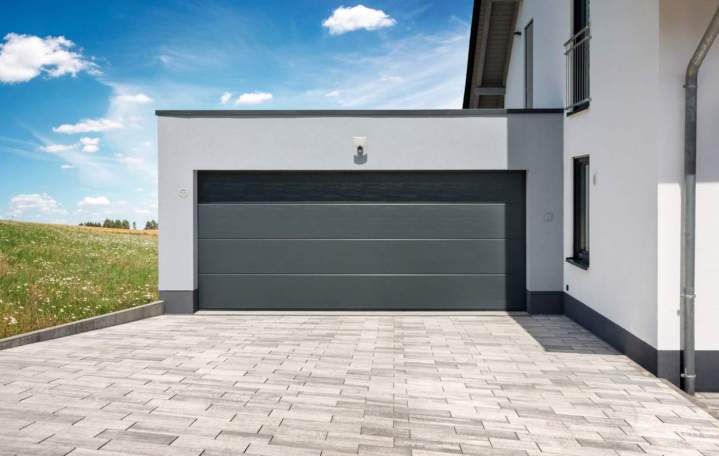 Mise en place de porte de garage Annemasse