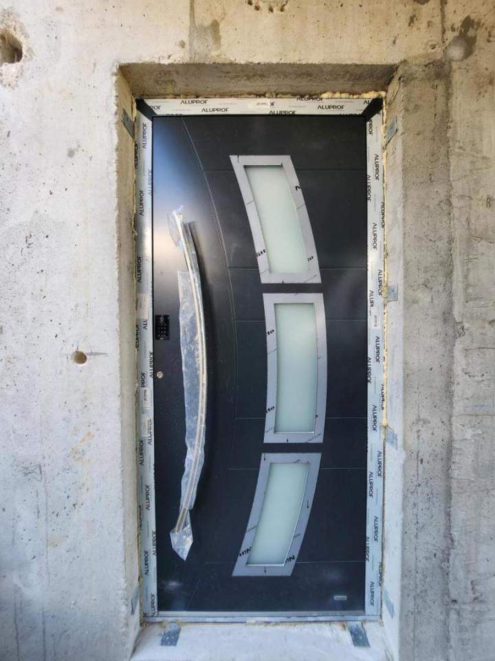 Pose de porte en PVC Annemasse