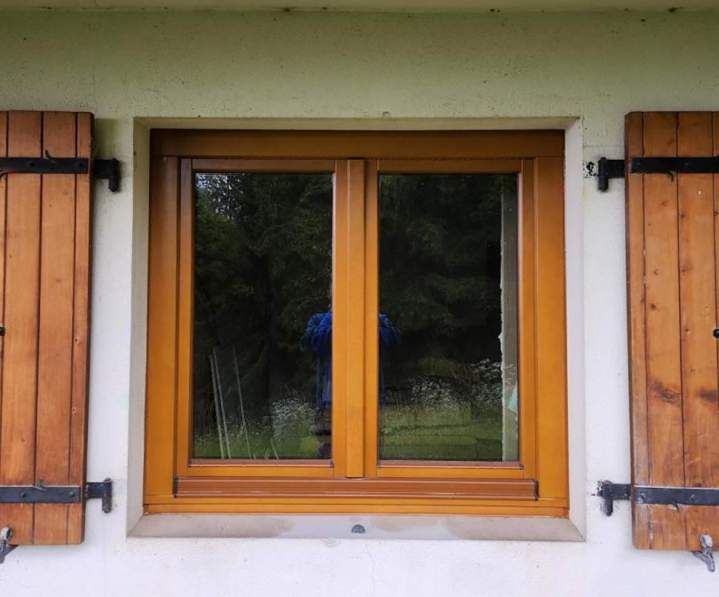 Pose de menuiseries en bois Annemasse
